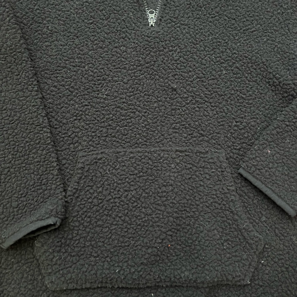 Boys Old Navy pullover sweater - Picture 6 of 7